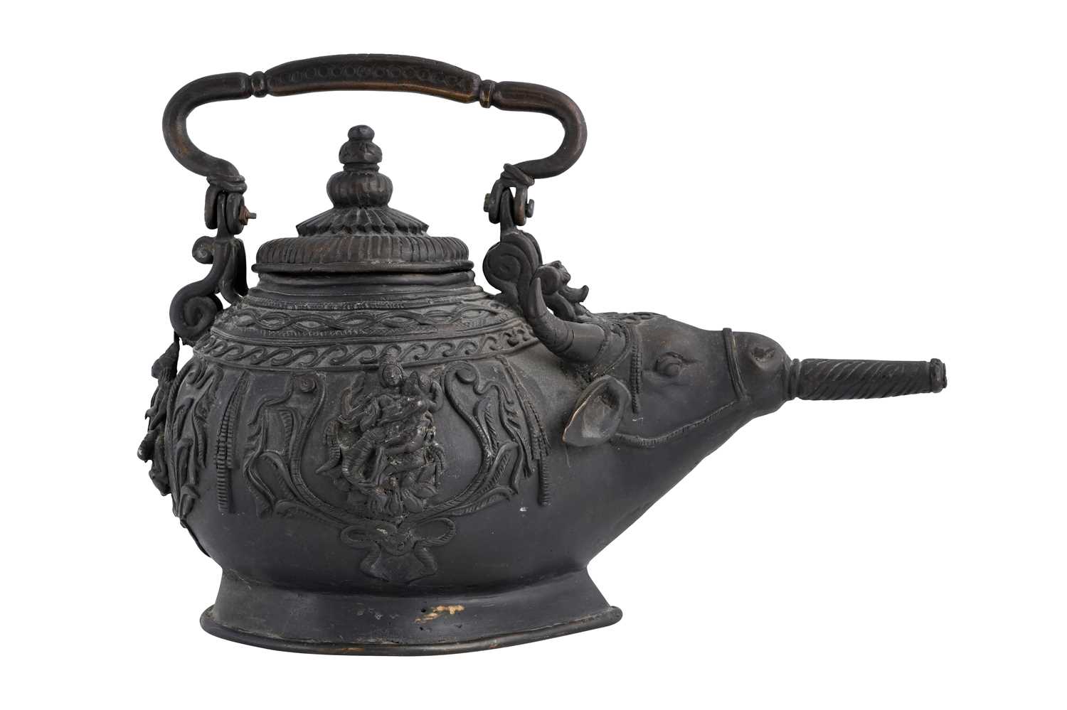 Lot 181 - A HEAVY CAST BRONZE ZOOMORPHIC SHAIVITE CEREMONIAL WATER VESSEL (GOWMUKHI)