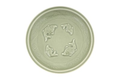Lot 87 - A CHINESE LONGQUAN CELADON 'CARP' DISH