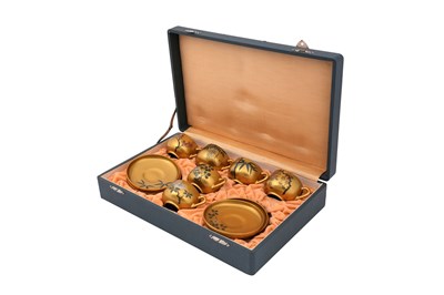 Lot 175 - A JAPANESE SIX-PART GILT LACQUER TEA SET