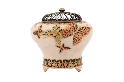 Lot 196 - A JAPANESE GOSU SATSUMA INCENSE BURNER AND COVER
