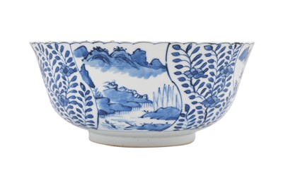 Lot 7 - A CHINESE BLUE AND WHITE BOWL