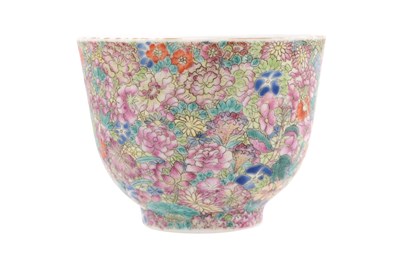 Lot A CHINESE FAMILLE ROSE ’MILLEFLEURS’ CUP