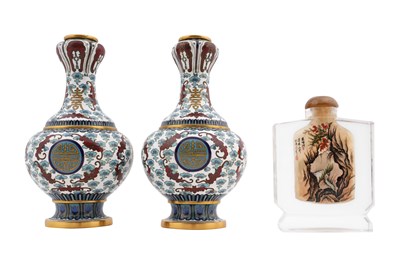 Lot 57 - A PAIR OF CHINESE CLOISONNÉ ENAMEL GARLIC MOUTH VASES